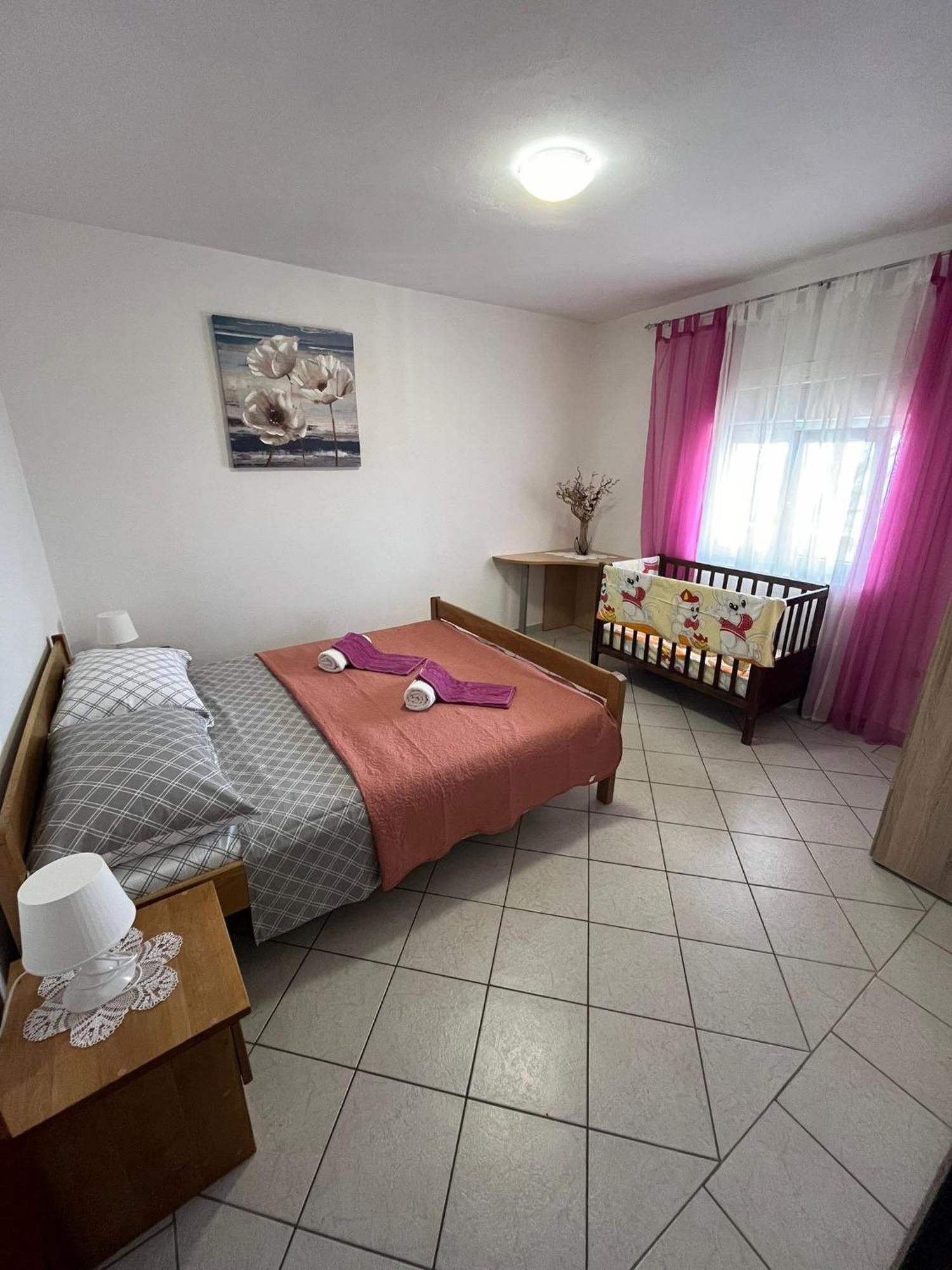 Apartmani Mirjana Tribanj-Kruscica Exterior foto